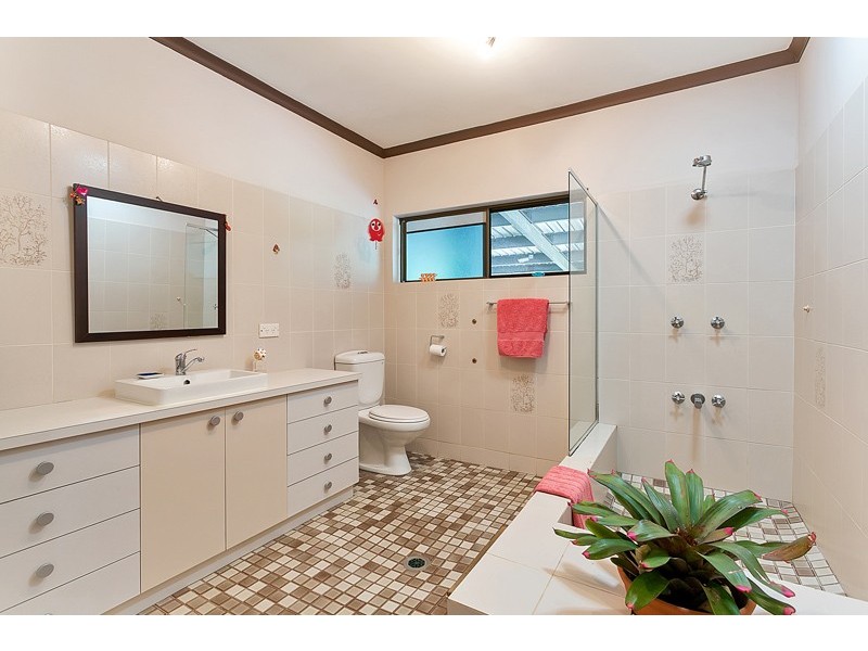 Clifton Beach QLD 4879