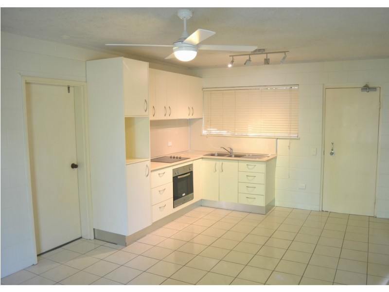 7/67-69 Moore Street, Trinity Beach QLD 4879
