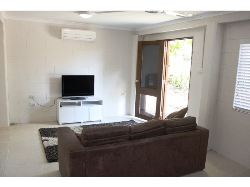 6 Arunta Street, Trinity Park QLD 4879