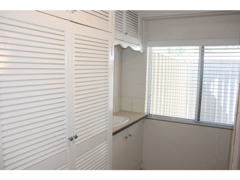 6 Arunta Street, Trinity Park QLD 4879