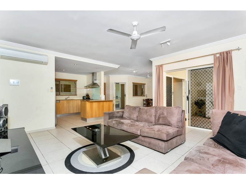 5/74-77 Arlington Esp, Clifton Beach QLD 4879