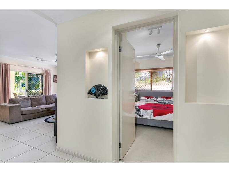 5/74-77 Arlington Esp, Clifton Beach QLD 4879