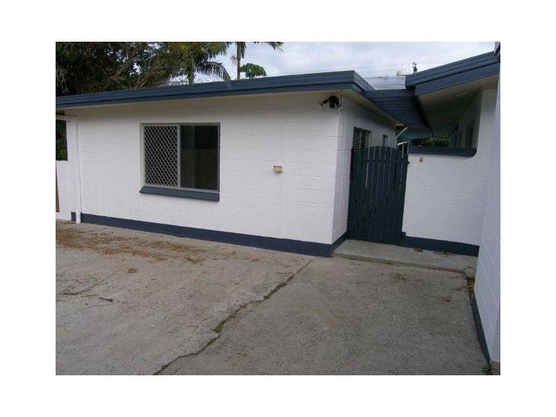 140 Trinity Beach Road, Trinity Beach QLD 4879