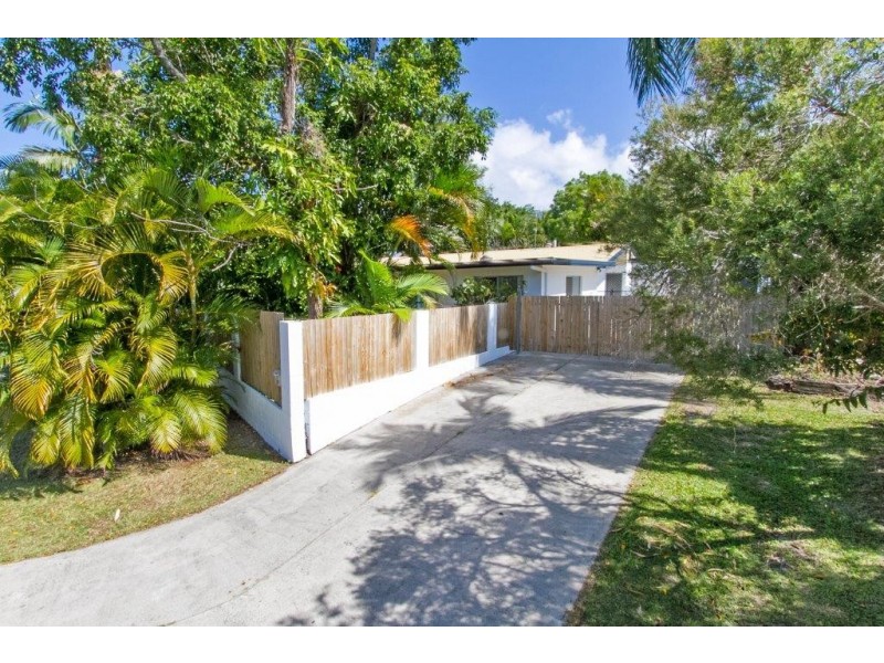 140 Trinity Beach Road, Trinity Beach QLD 4879
