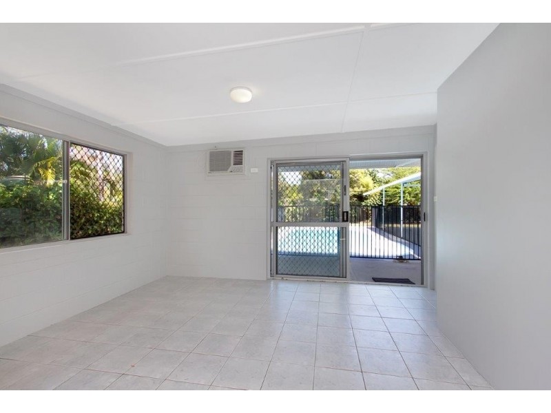 140 Trinity Beach Road, Trinity Beach QLD 4879