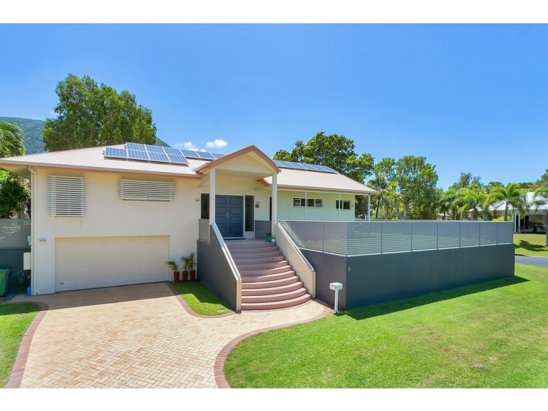 19 Trivia Street, Palm Cove QLD 4879