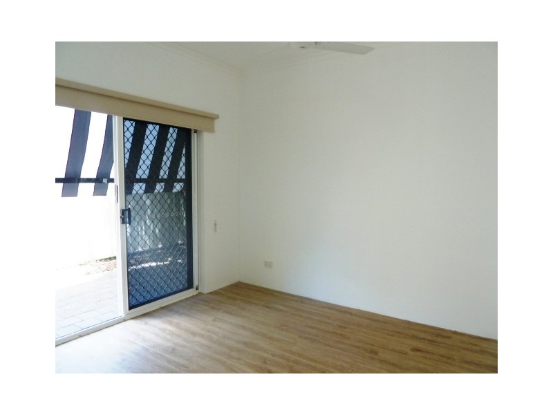 1/27 Balaclava Road, Earlville QLD 4870