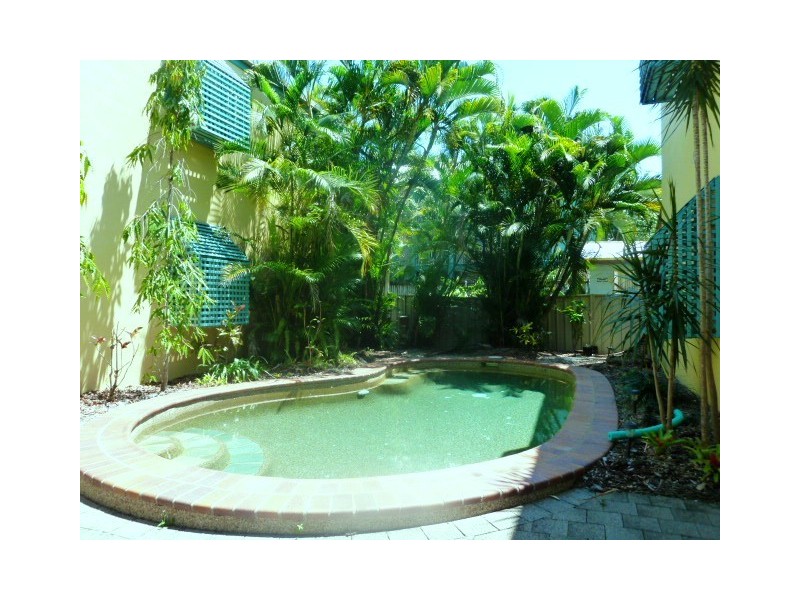 1/27 Balaclava Road, Earlville QLD 4870