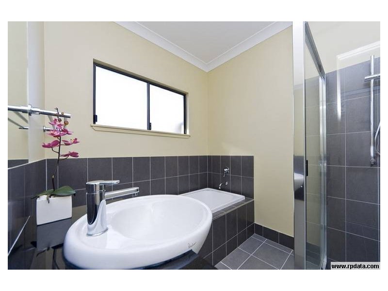 140 Roberts Road, Trinity Beach QLD 4879