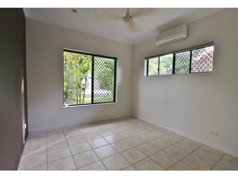 3 Helsdon Close, Clifton Beach QLD 4879