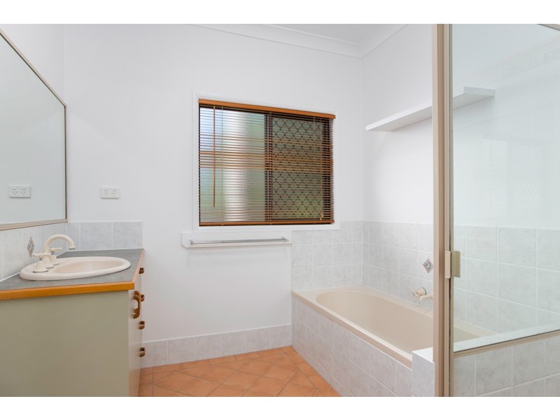 24 Mornington Street, Kewarra Beach QLD 4879