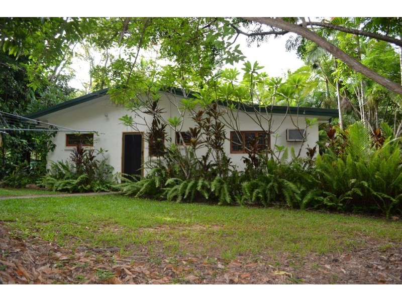 17-19 Stevens Street, Clifton Beach QLD 4879