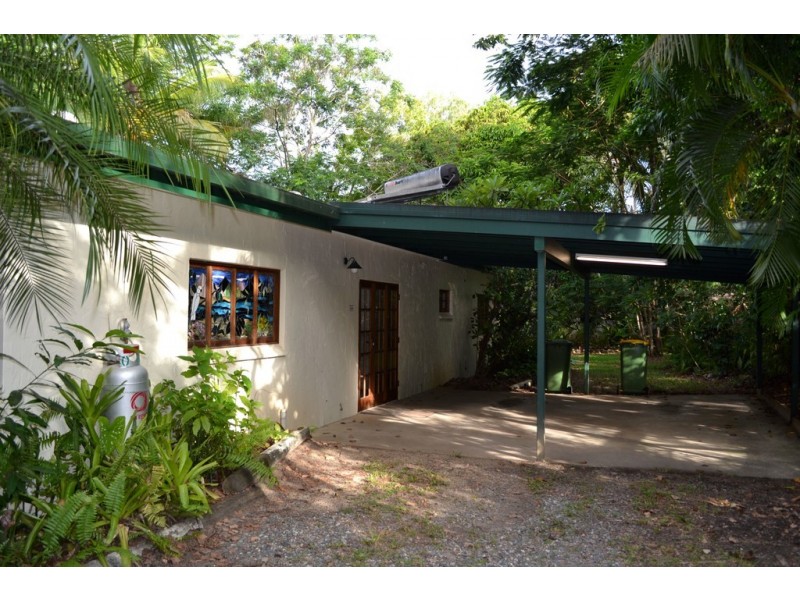 17-19 Stevens Street, Clifton Beach QLD 4879