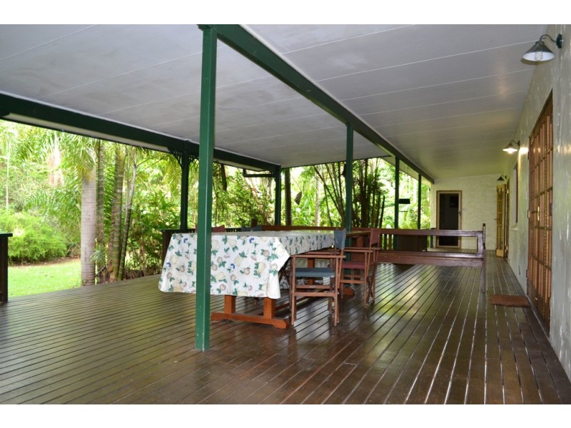 17-19 Stevens Street, Clifton Beach QLD 4879