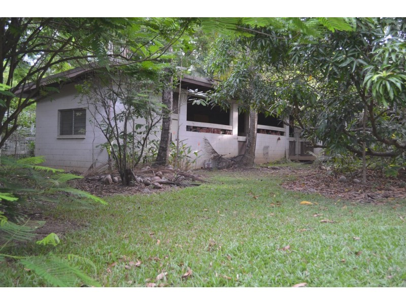 17-19 Stevens Street, Clifton Beach QLD 4879