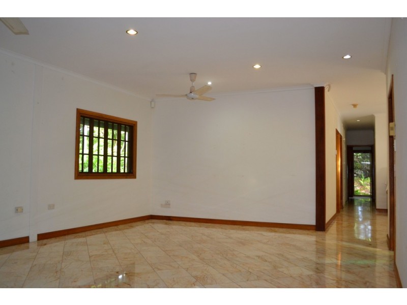 17-19 Stevens Street, Clifton Beach QLD 4879