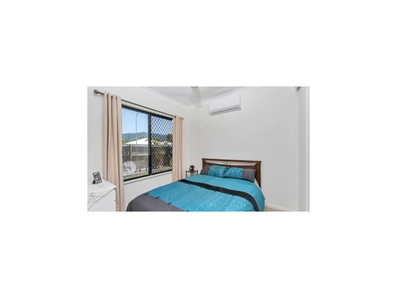 10 Como Close, Kewarra Beach QLD 4879
