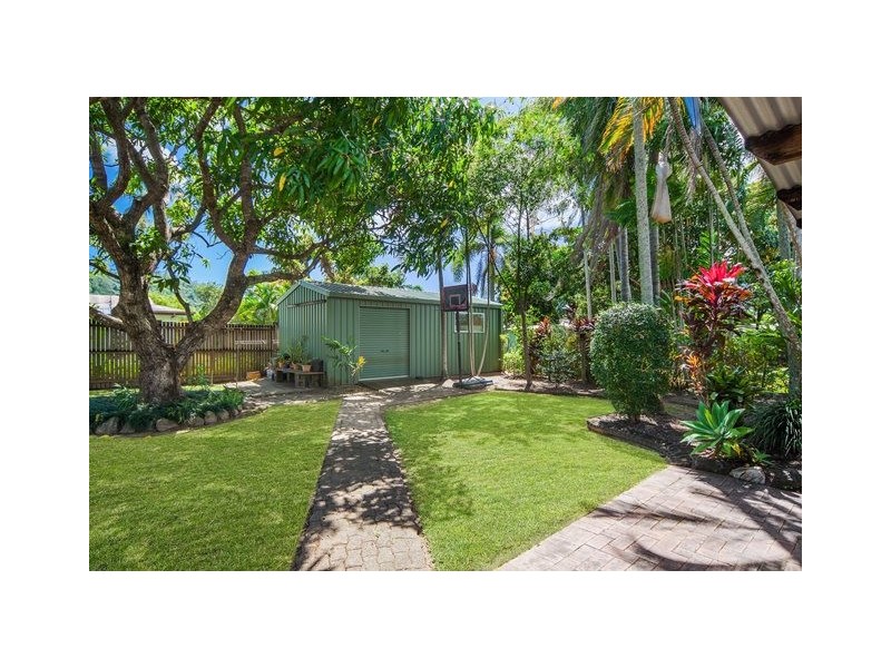 14 Cambrian Avenue, Smithfield QLD 4878