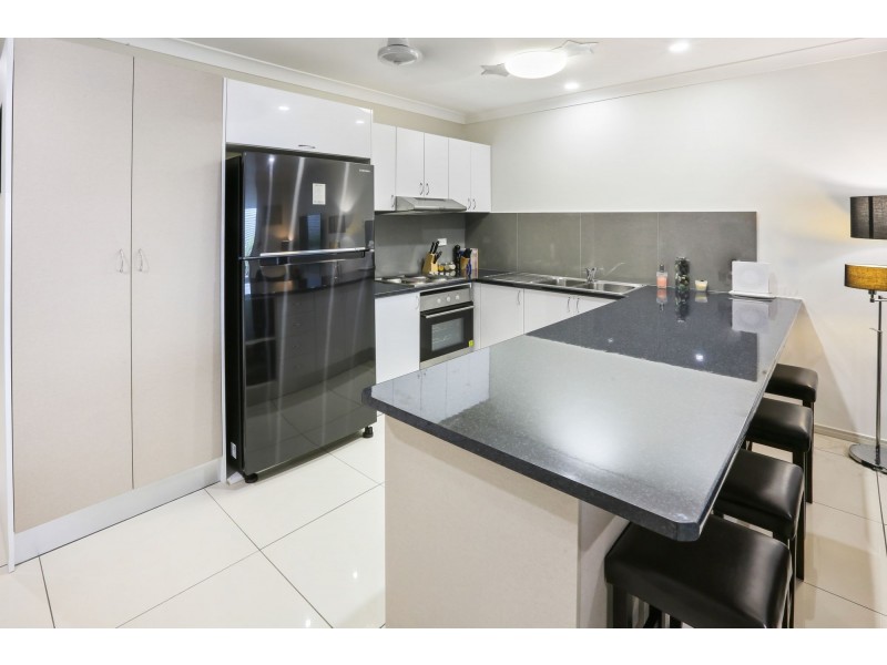 9/5-7 Oyster Court, Trinity Beach QLD 4879