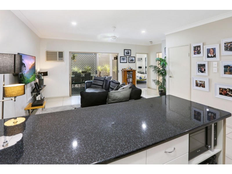 9/5-7 Oyster Court, Trinity Beach QLD 4879