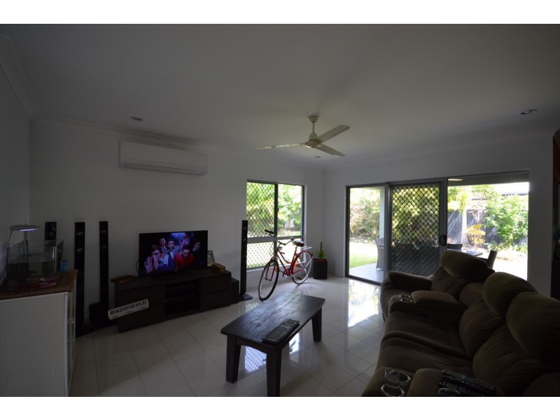 3 Como Close, Kewarra Beach QLD 4879