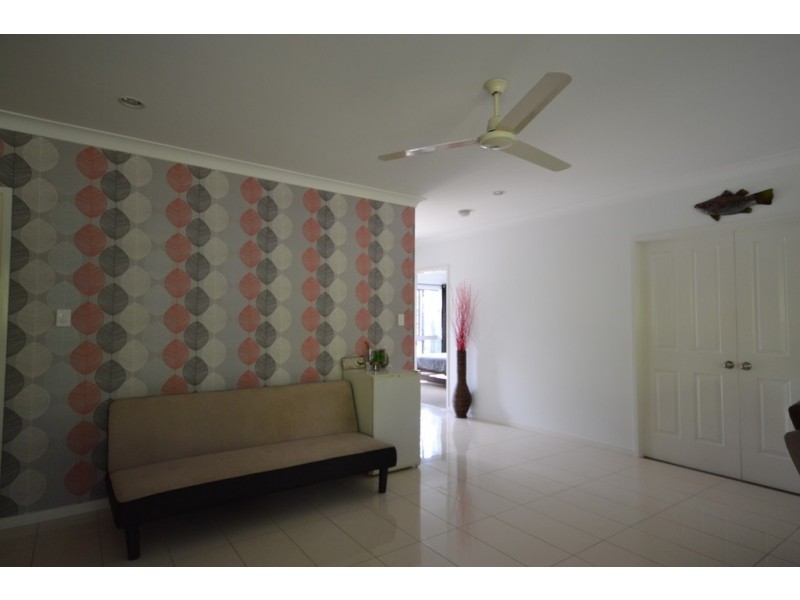 3 Como Close, Kewarra Beach QLD 4879