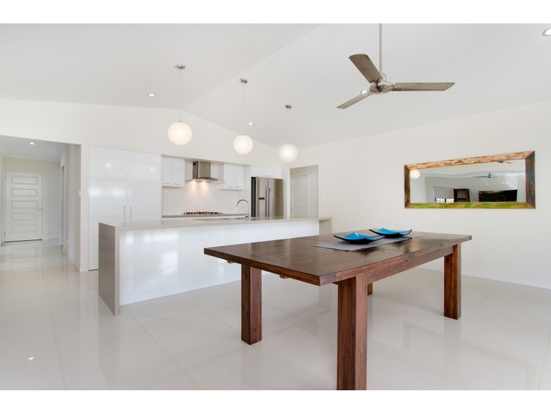 6 Quarterdeck Street, Trinity Beach QLD 4879