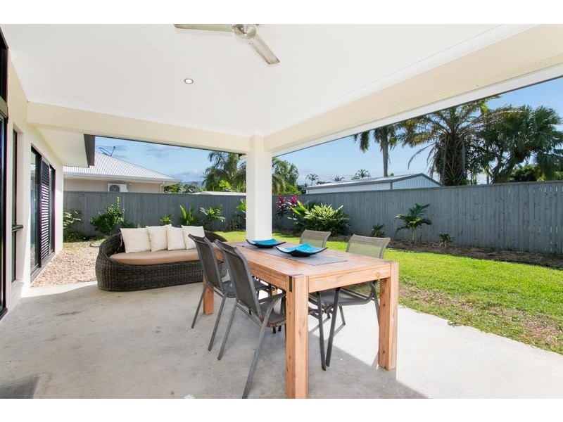 6 Quarterdeck Street, Trinity Beach QLD 4879