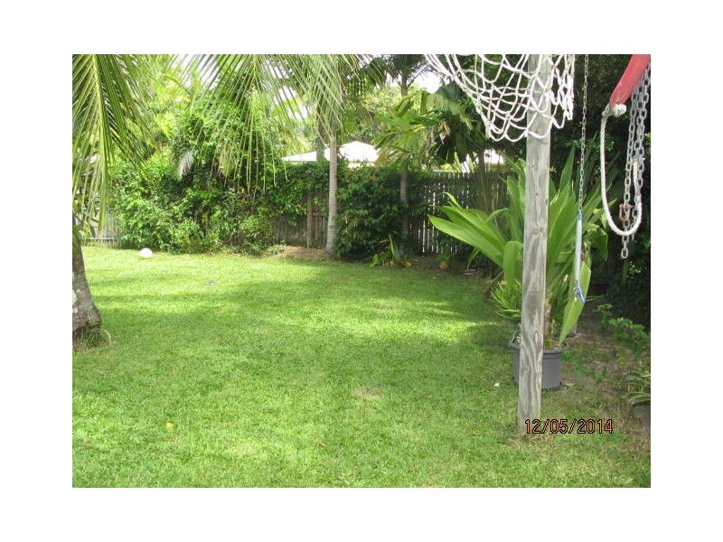 2/4 Agincourt Close, Clifton Beach QLD 4879