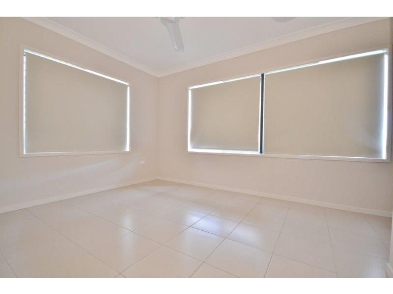 19 Savannah Street, Palm Cove QLD 4879