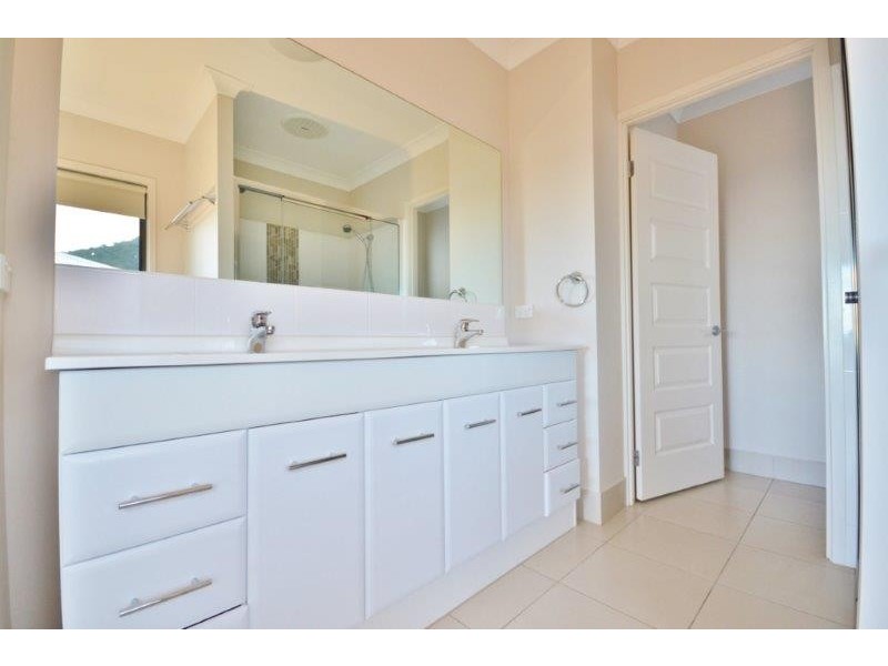 19 Savannah Street, Palm Cove QLD 4879