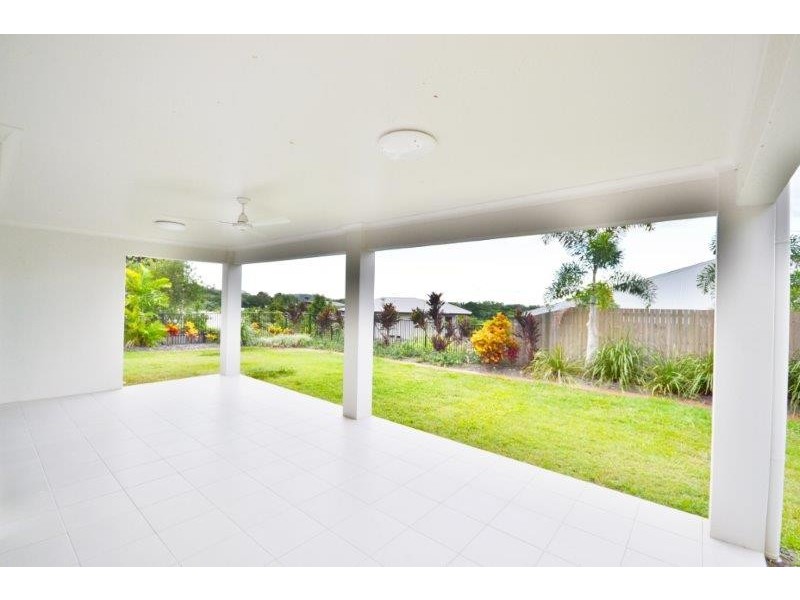 19 Savannah Street, Palm Cove QLD 4879