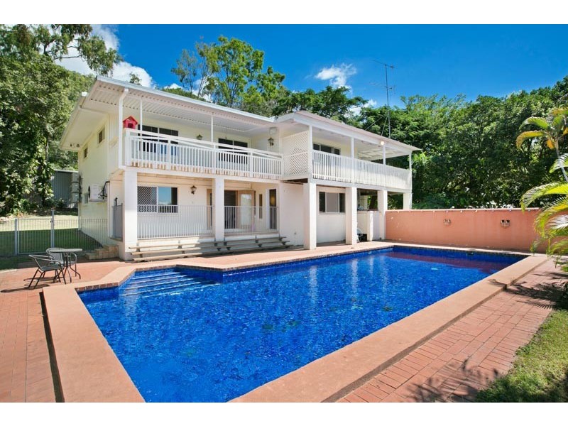 Trinity Beach QLD 4879