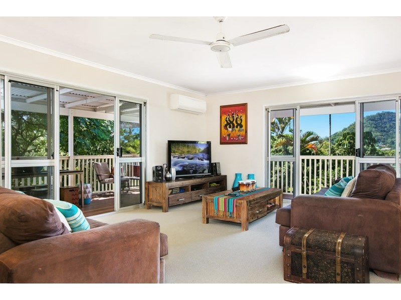 Trinity Beach QLD 4879