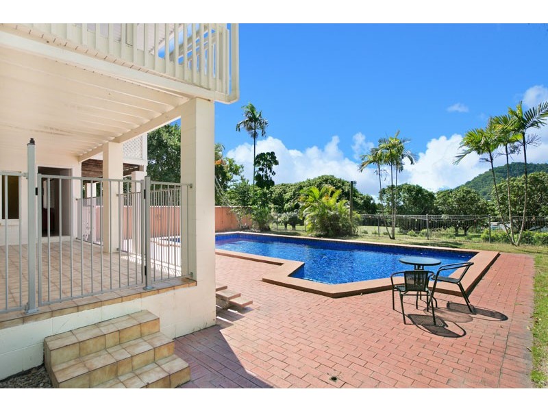 Trinity Beach QLD 4879