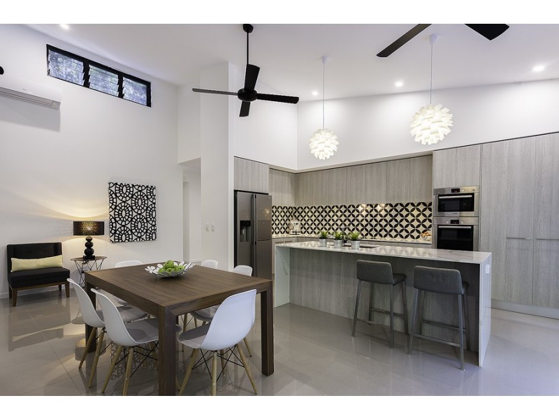23 Litara Court, Palm Cove QLD 4879