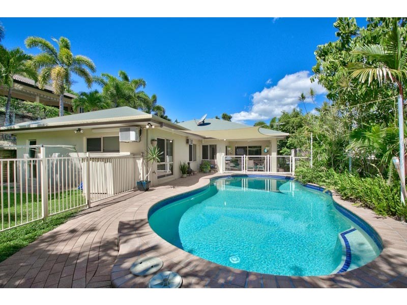 7 Crowsnest Terrace, Trinity Beach QLD 4879