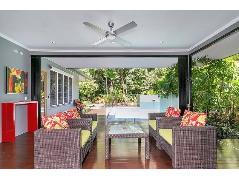 19 Aurelia Road, Palm Cove QLD 4879