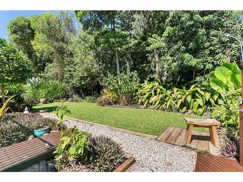 19 Aurelia Road, Palm Cove QLD 4879