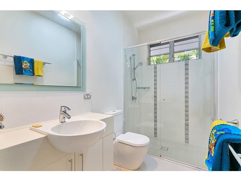 19 Aurelia Road, Palm Cove QLD 4879