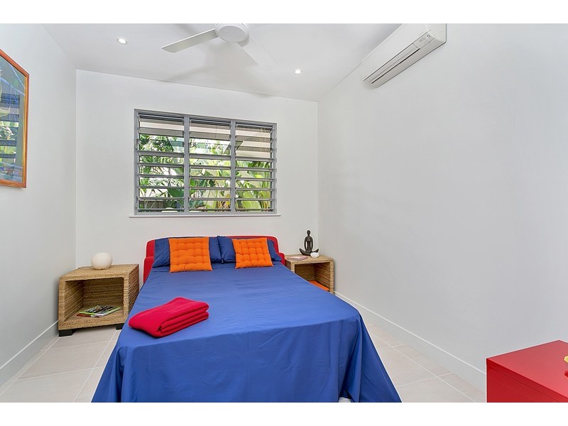 19 Aurelia Road, Palm Cove QLD 4879
