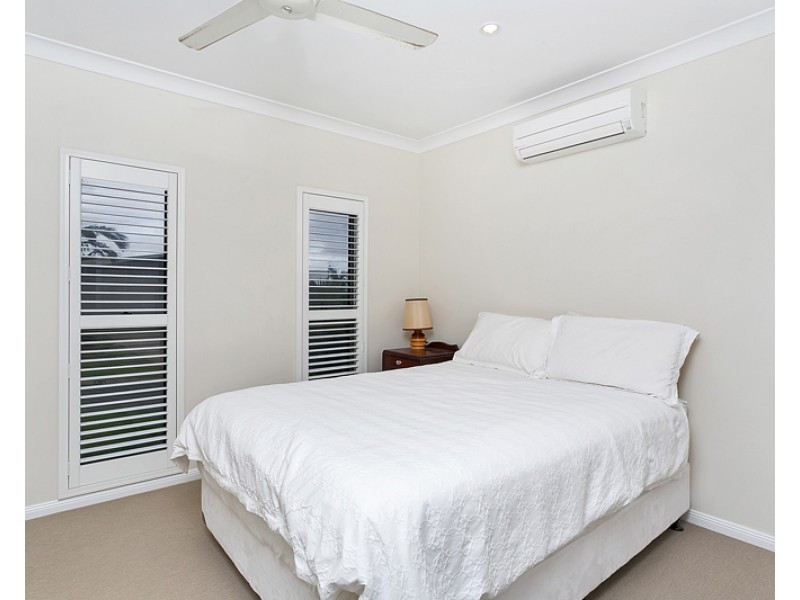 21 Catamaran Circuit, Trinity Beach QLD 4879