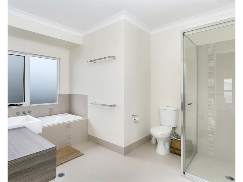 21 Catamaran Circuit, Trinity Beach QLD 4879