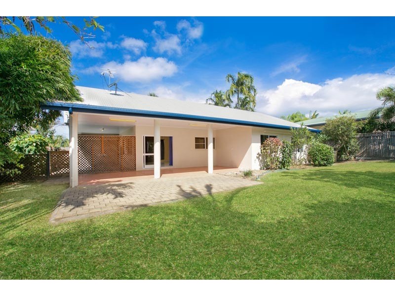 30 Albatross Street, Kewarra Beach QLD 4879