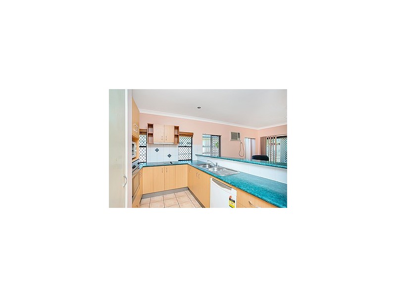 82 Nova Street, Kewarra Beach QLD 4879