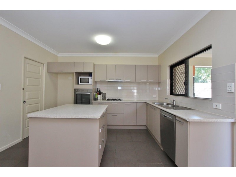 12 Michelia Street, Palm Cove QLD 4879