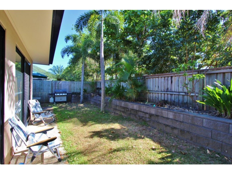 12 Michelia Street, Palm Cove QLD 4879