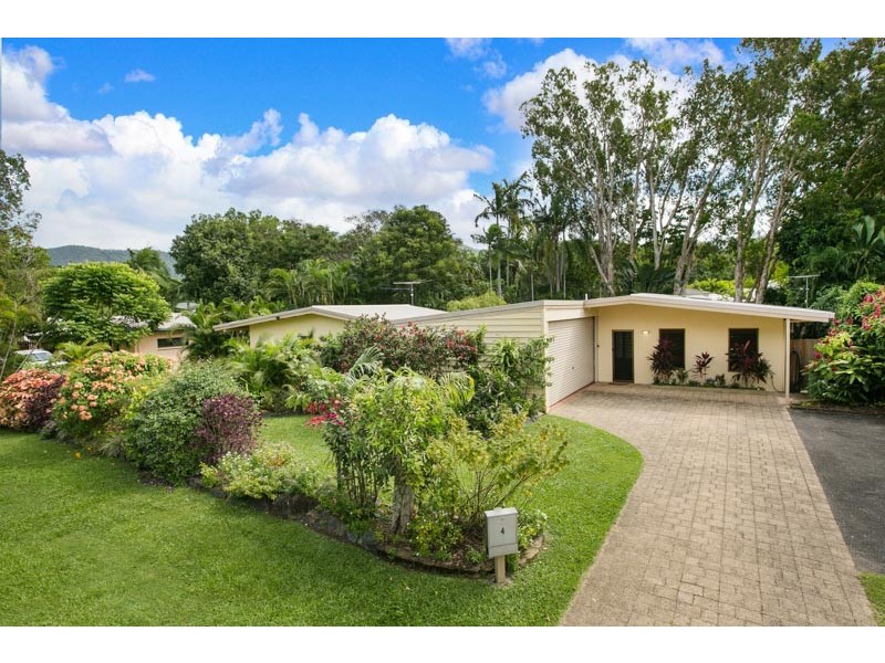 4 Albatross Street, Kewarra Beach QLD 4879