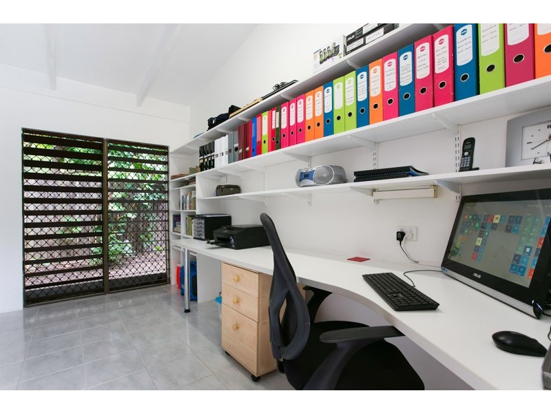 4 Albatross Street, Kewarra Beach QLD 4879