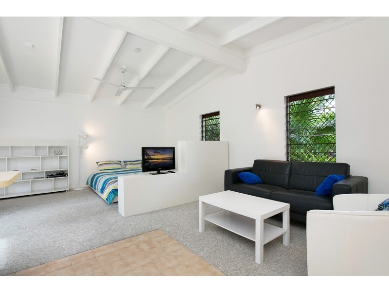 4 Albatross Street, Kewarra Beach QLD 4879